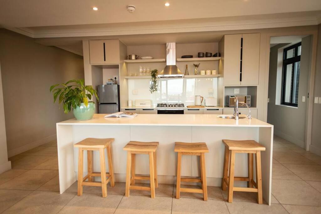 Hermanus Waterfront, Ocean Deluxe - Apartment 2 מראה חיצוני תמונה