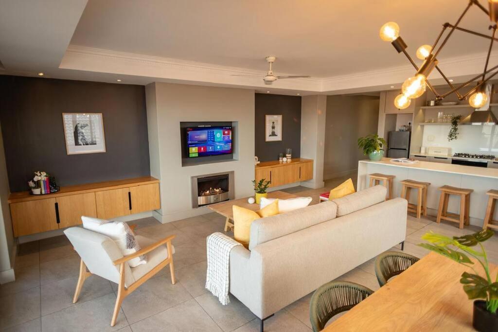 Hermanus Waterfront, Ocean Deluxe - Apartment 2 מראה חיצוני תמונה
