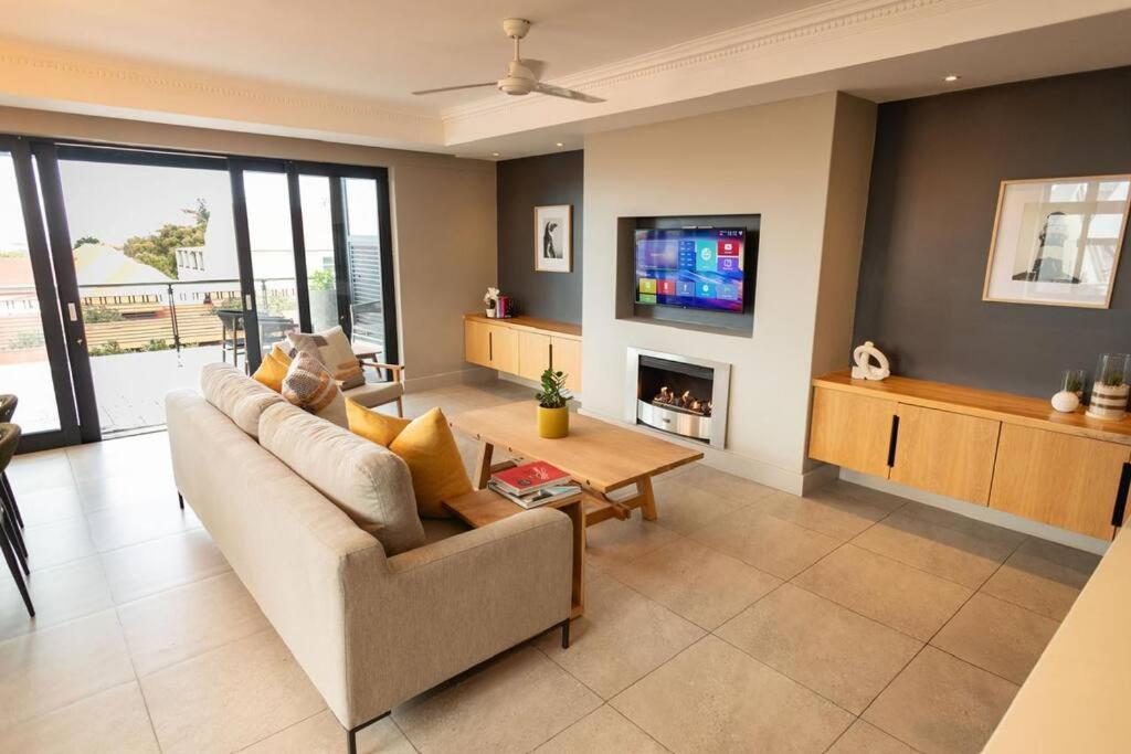 Hermanus Waterfront, Ocean Deluxe - Apartment 2 מראה חיצוני תמונה