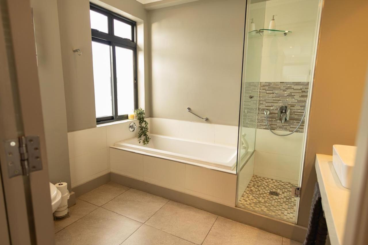 Hermanus Waterfront, Ocean Deluxe - Apartment 2 מראה חיצוני תמונה